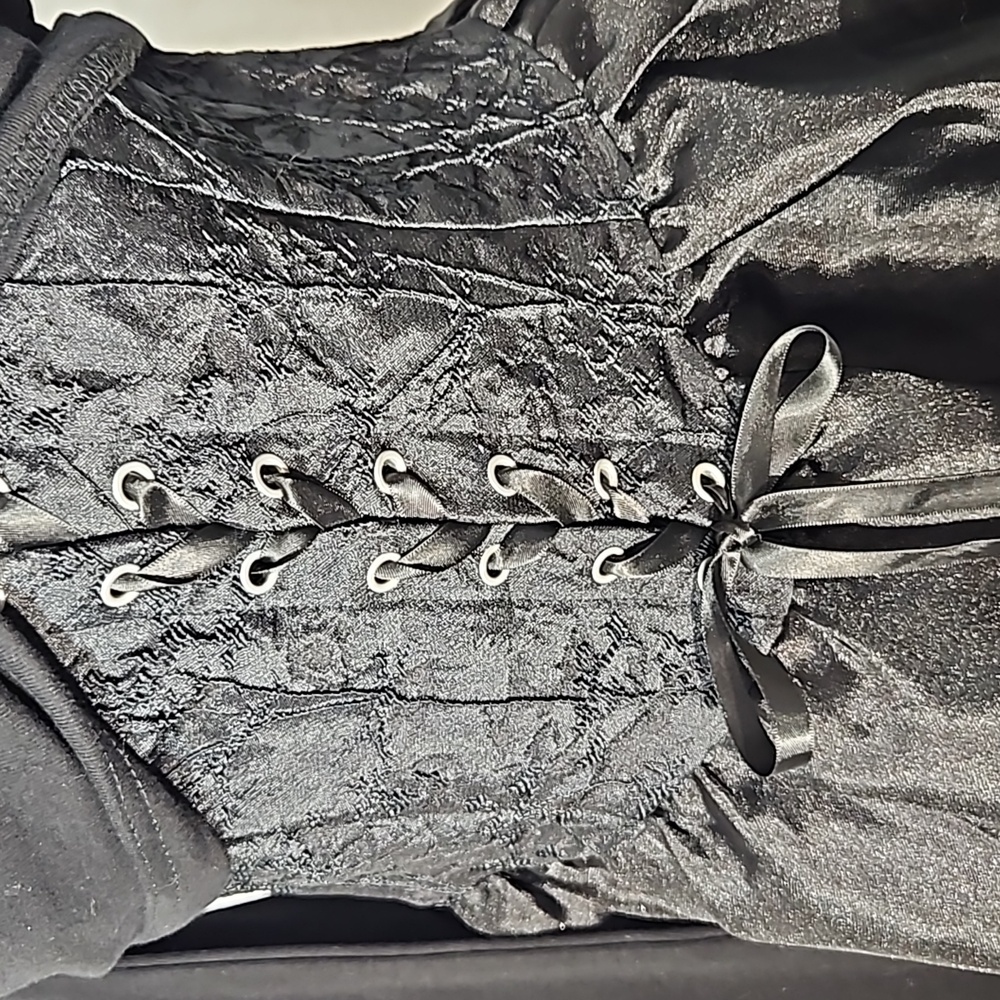 Halloween Costume Classic Witch Size S - Picture 4 of 6